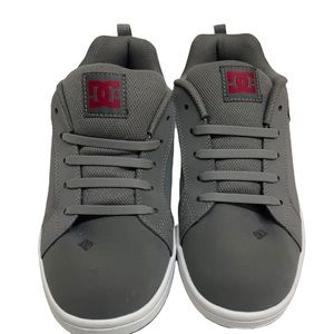 DC Shoes